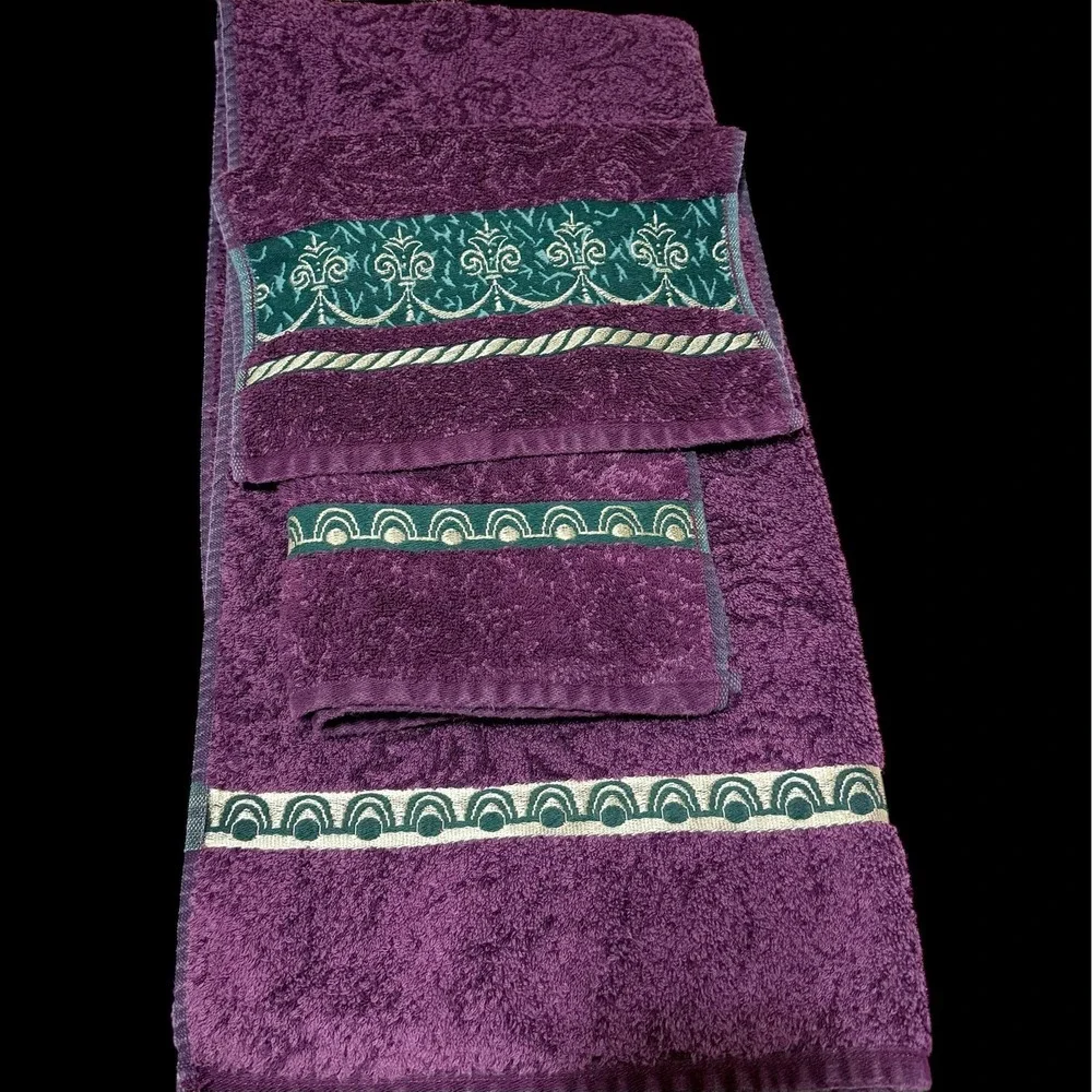 Vtg Santens Towel Set Purple & Green Gold Embroidered Dark‎ Romance Goth Decor